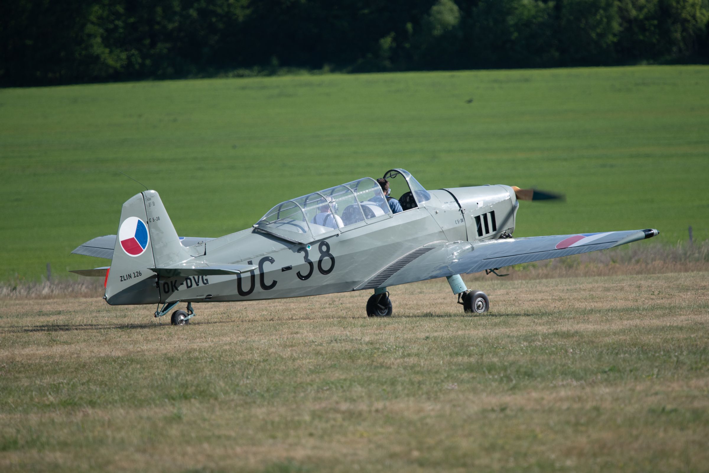  NIK5371